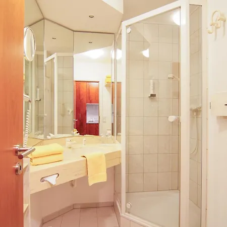 Thermenhotel Apollo 4*