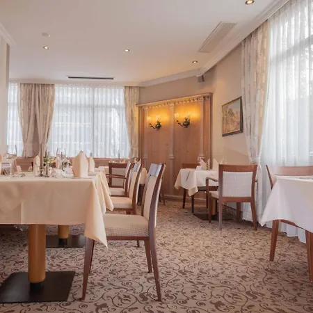 Hotell Thermenhotel Apollo 4*